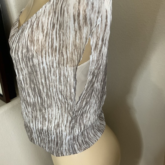 Alice + Olivia Top Layered Cami Blouse Silk Lining Women Sz XS Animal Print - Picture 7 of 10